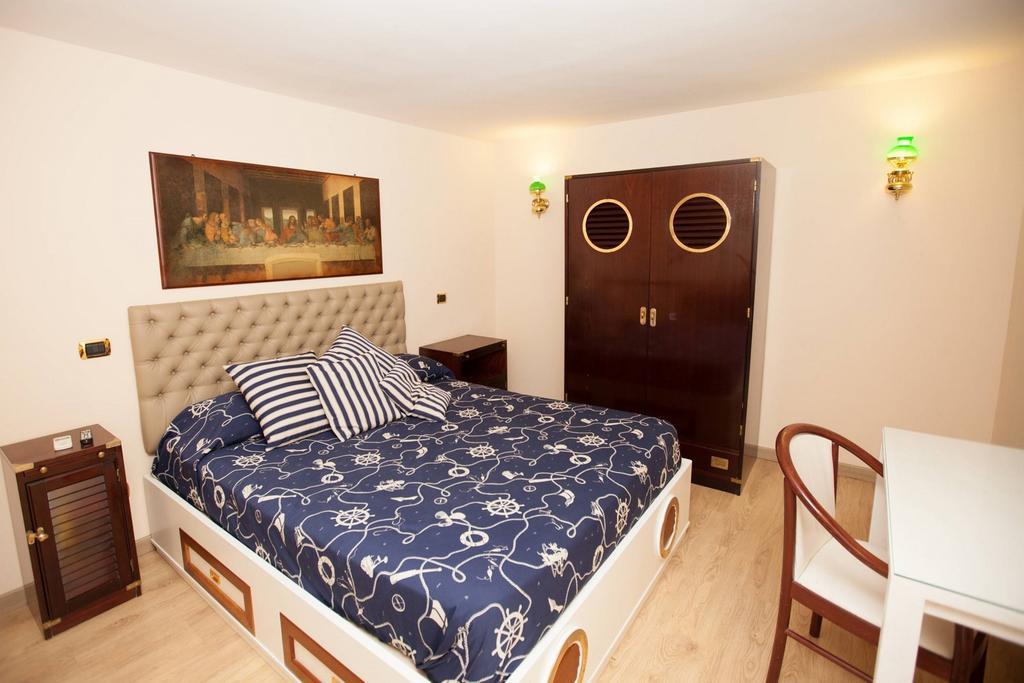 Hotel Ausonia Napoli Eksteriør billede